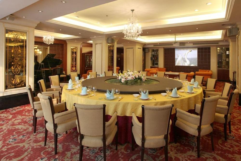 Mandarin Hotel Гуанчжоу Екстер'єр фото