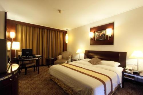 Mandarin Hotel Гуанчжоу Номер фото